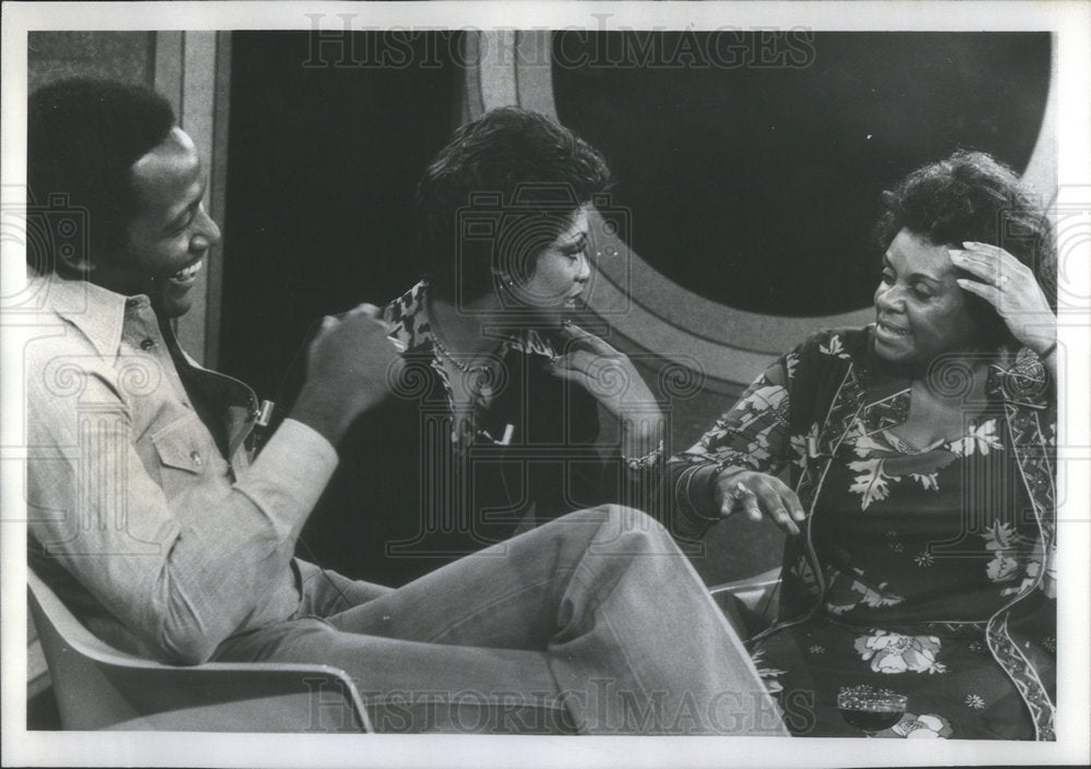 1975 Press Photo Richard Roundtree, Lola Falana, &amp; Quida Lindsey - Historic Images