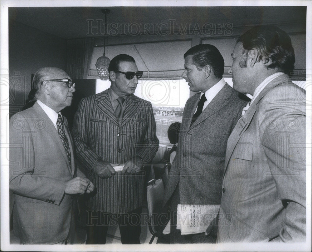 1971 Press Photo Philip Levin President Masion Square Garden Irv Kupcient - Historic Images