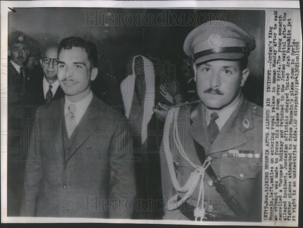 1958, King Hussein Entering Royal Palace After Fight With Syria - Historic Images