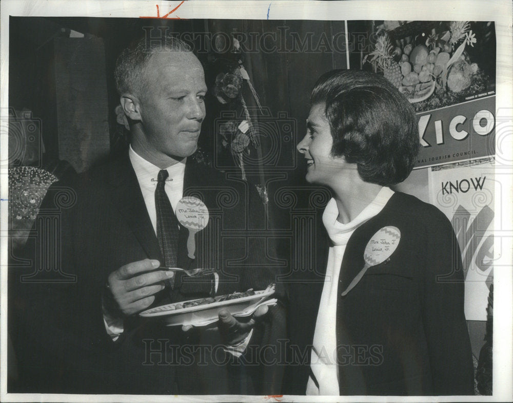 1964 John Louis party wife County Stadium Milwaukee owner game - Historic Images