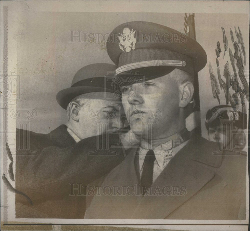 1966 Medal Honor Army Secretary Stanley Resor Walter Marm Washington-Historic Images