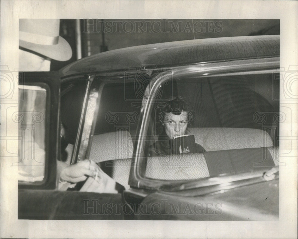 1956 Mrs Martin Hammond jail leaving Crown Point husband murder-Historic Images