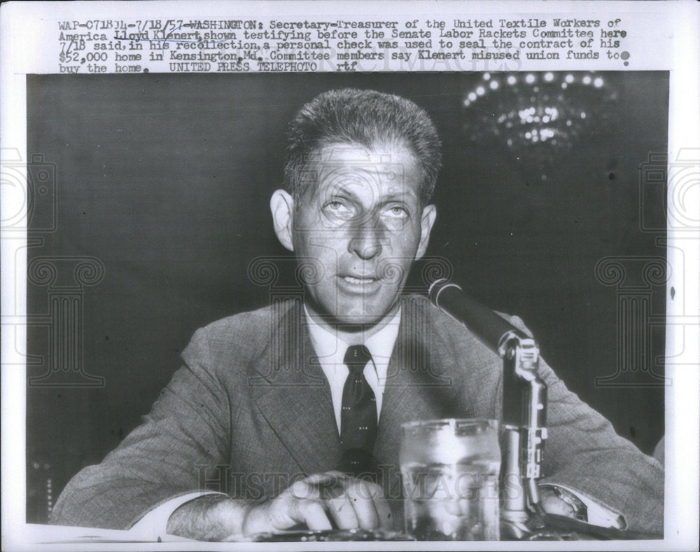 1957 Press Photo Secretary Treasurer United Textile Worker America Lloyd Klenert - Historic Images