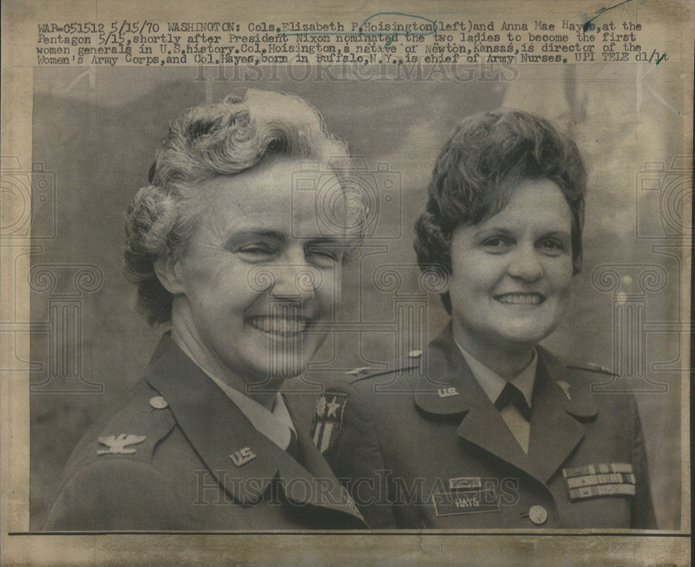 1970 Press Photo First US Women Generals Elizabeth P. Hoisington, Anna Mae Hayes - Historic Images