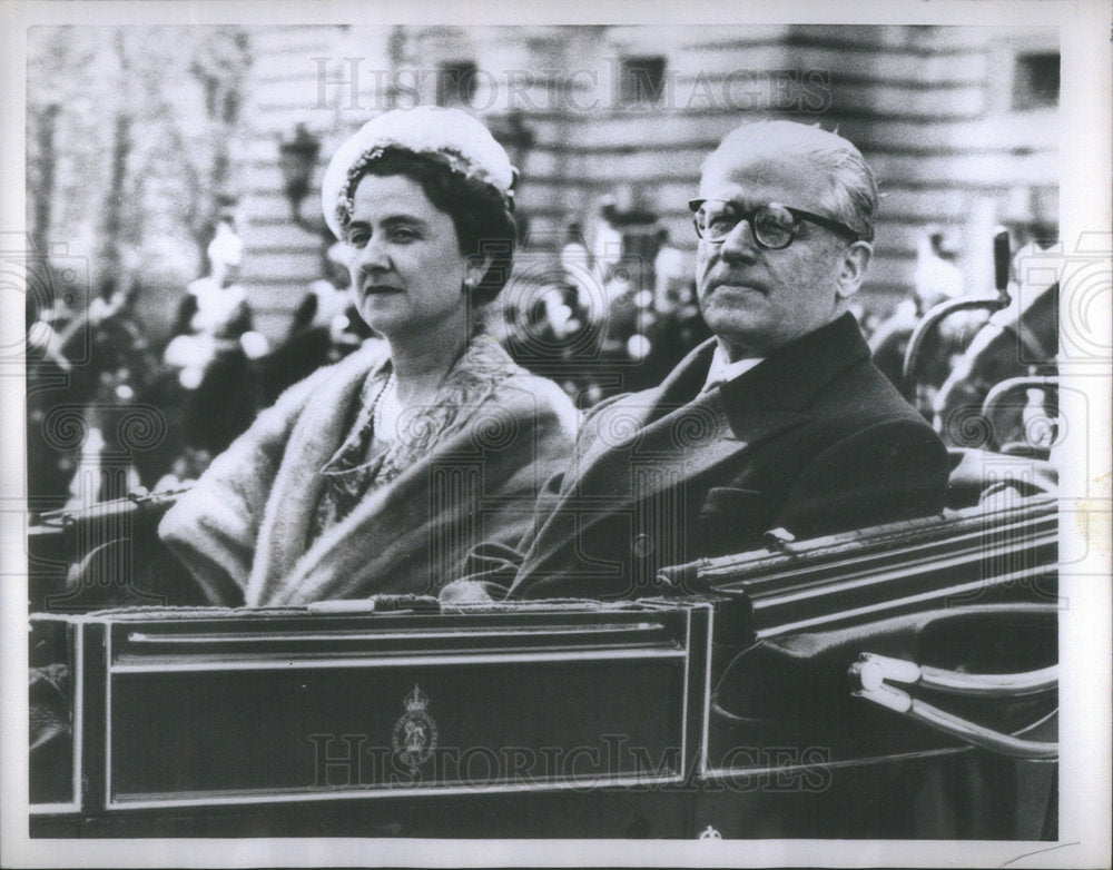 1958 Giovann Gronchi Italian President wife Carla Geremony London-Historic Images