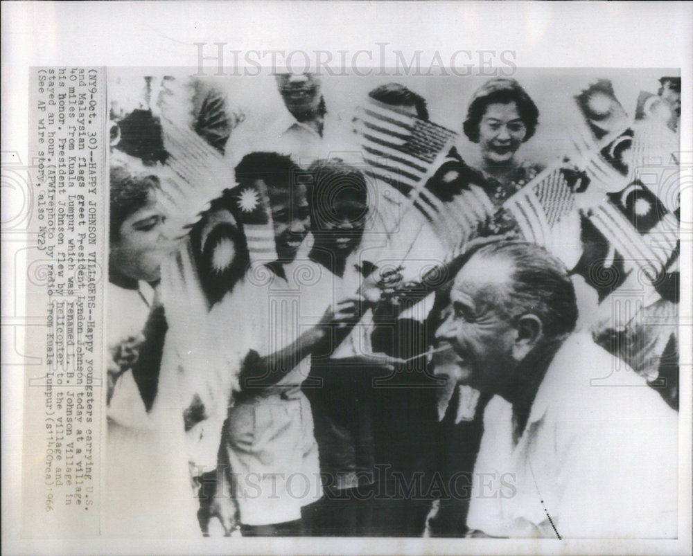 1966 Youngster US Malaysian Flag Greet President Lyndon Village-Historic Images