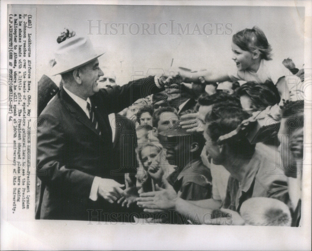 1964 President Lyndon Johnson little girl Travel University AirForce-Historic Images