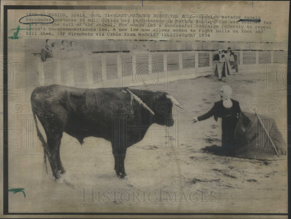 1974 Angela Hernandez Gestures To Bull During Performance In Merida-Historic Images