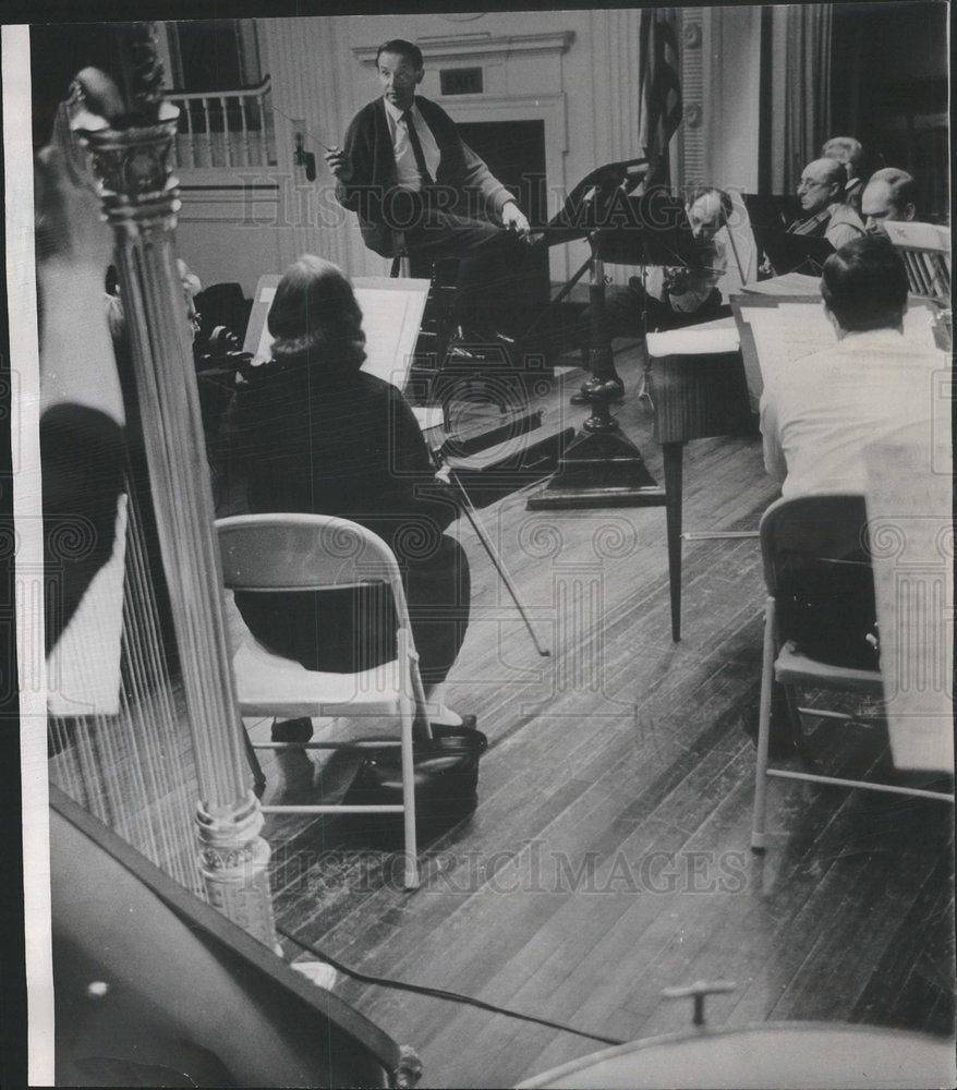 1966 Press Photo Conductor Dieter Kober Chicago Chamber Orchestra - Historic Images