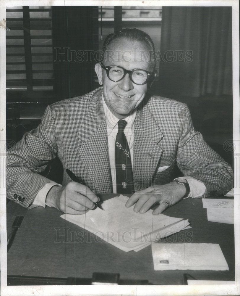 1956 Thomas H. Knorr Chicago Area State Street Council Director-Historic Images