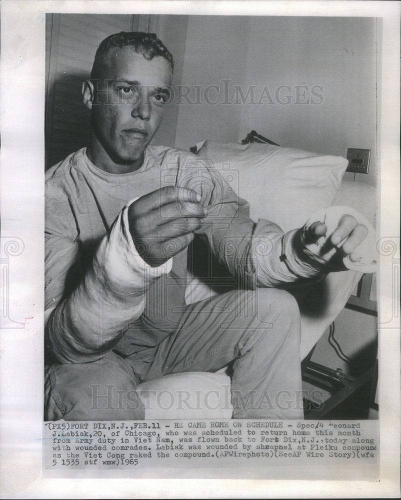 1965 LEONARD J. LABIAK CHICAGO WOUNDED-Historic Images