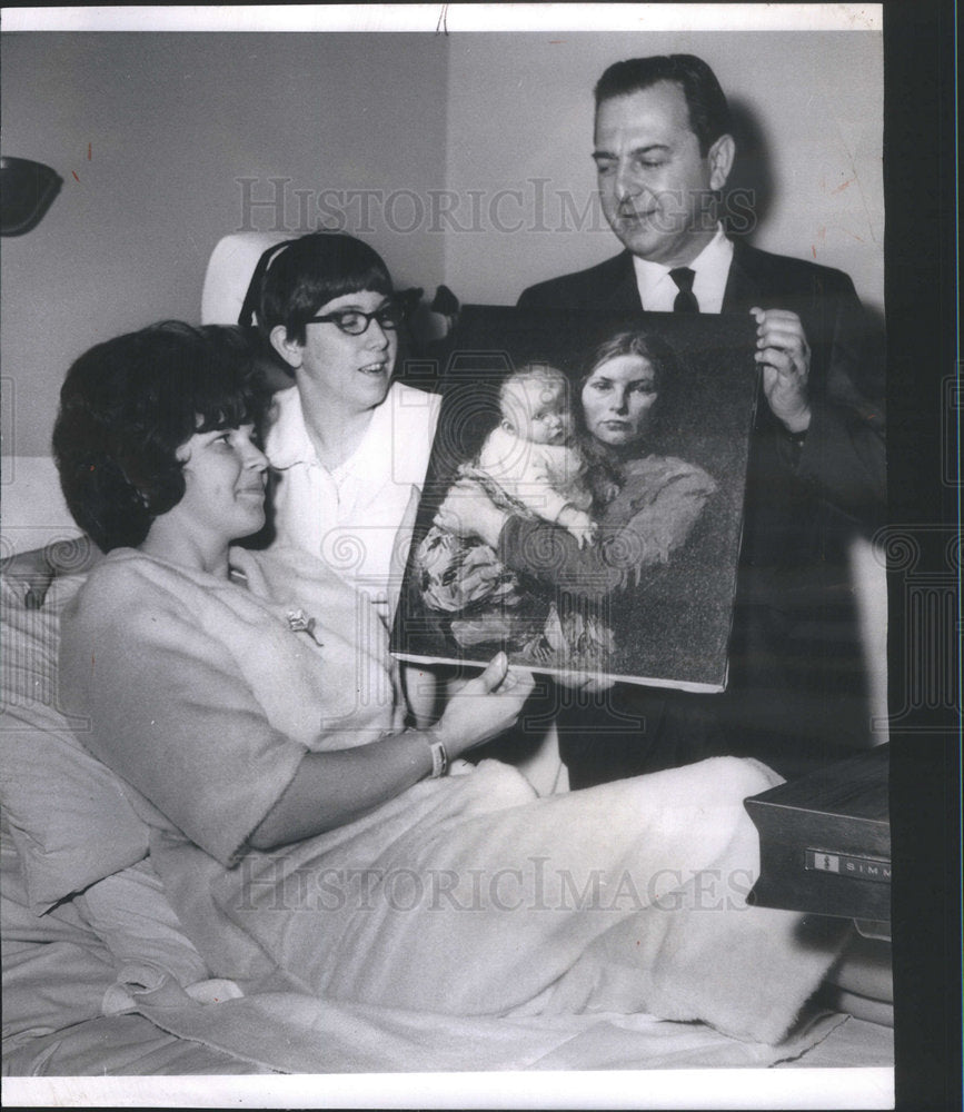 1967 Press Photo Mrs Arthur Pondel mother Ravenswood Hospital Dr Rocco Lobraico - Historic Images