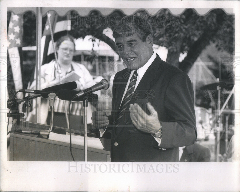 1990 Congressman Philip Crane Speaks @ Norwood Vets Rally N Chicago-Historic Images