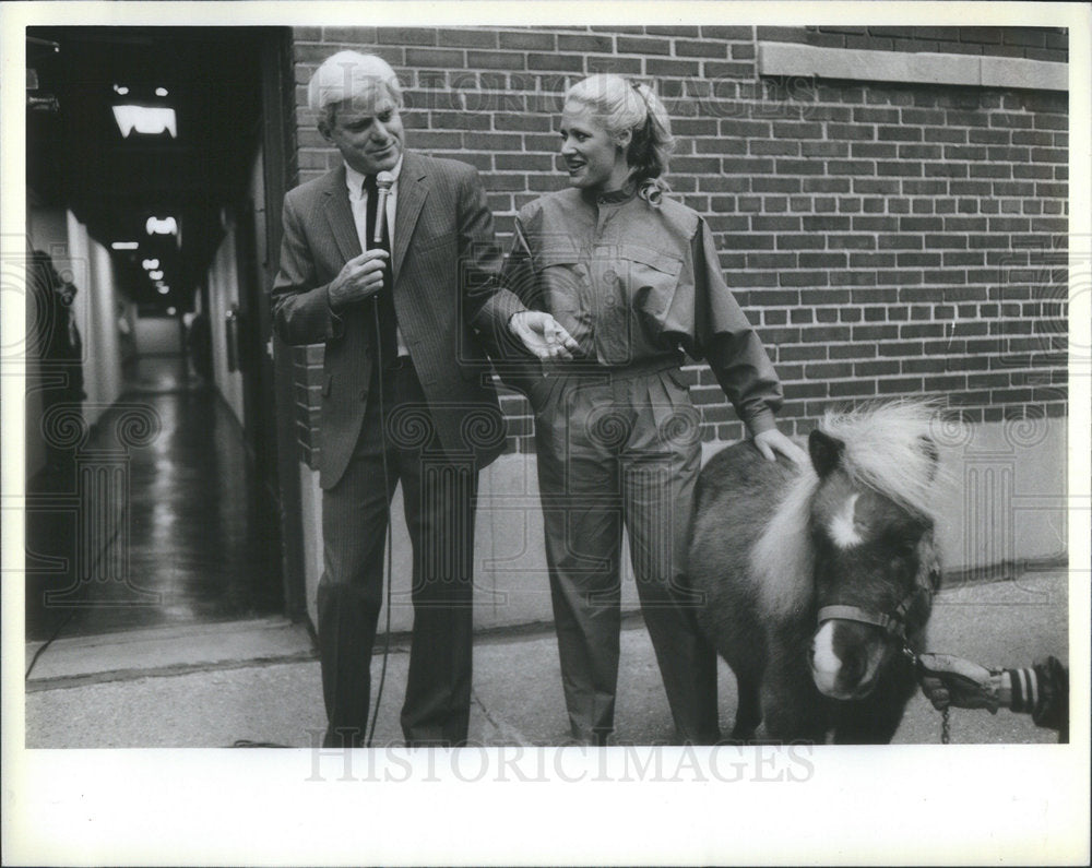 1984 Phil Donohue &amp; Joan Emery-Historic Images