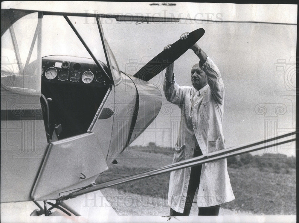 1973 Press Photo Troy Dodd American Antique Plane Collector - Historic Images