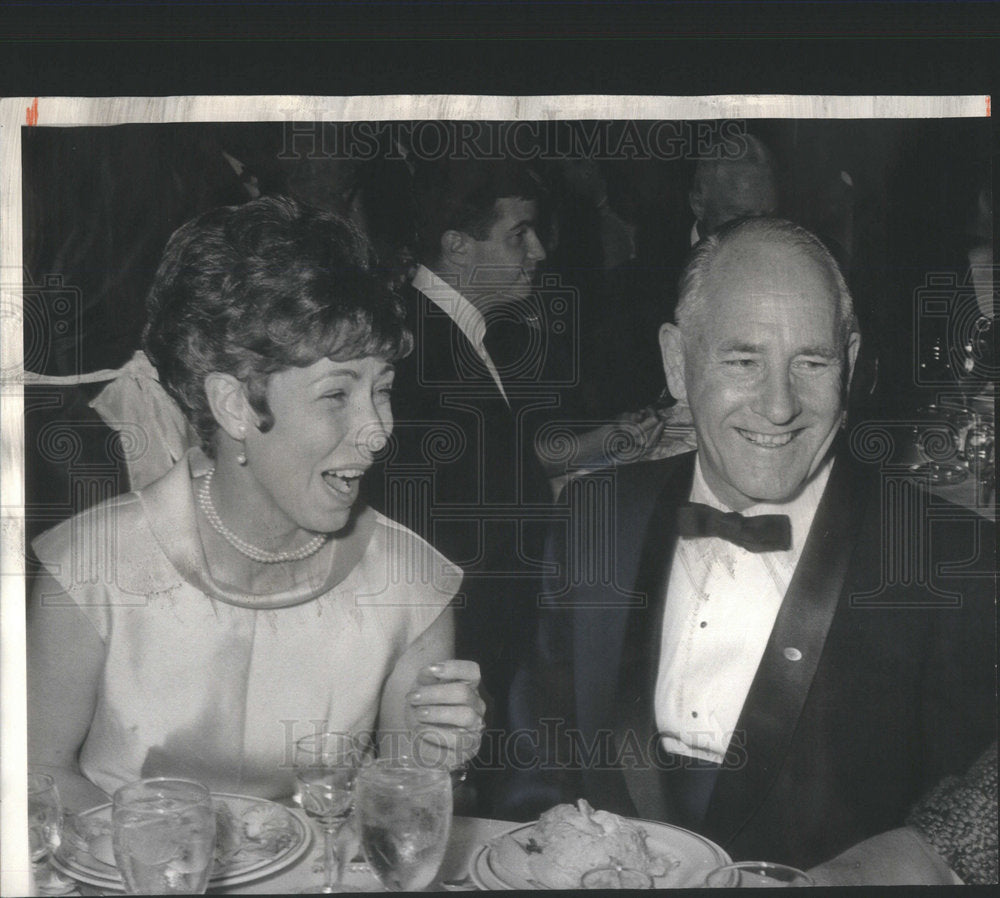 1965 Van Gorkom George Wells Beadle dinner Television Studio-Historic Images