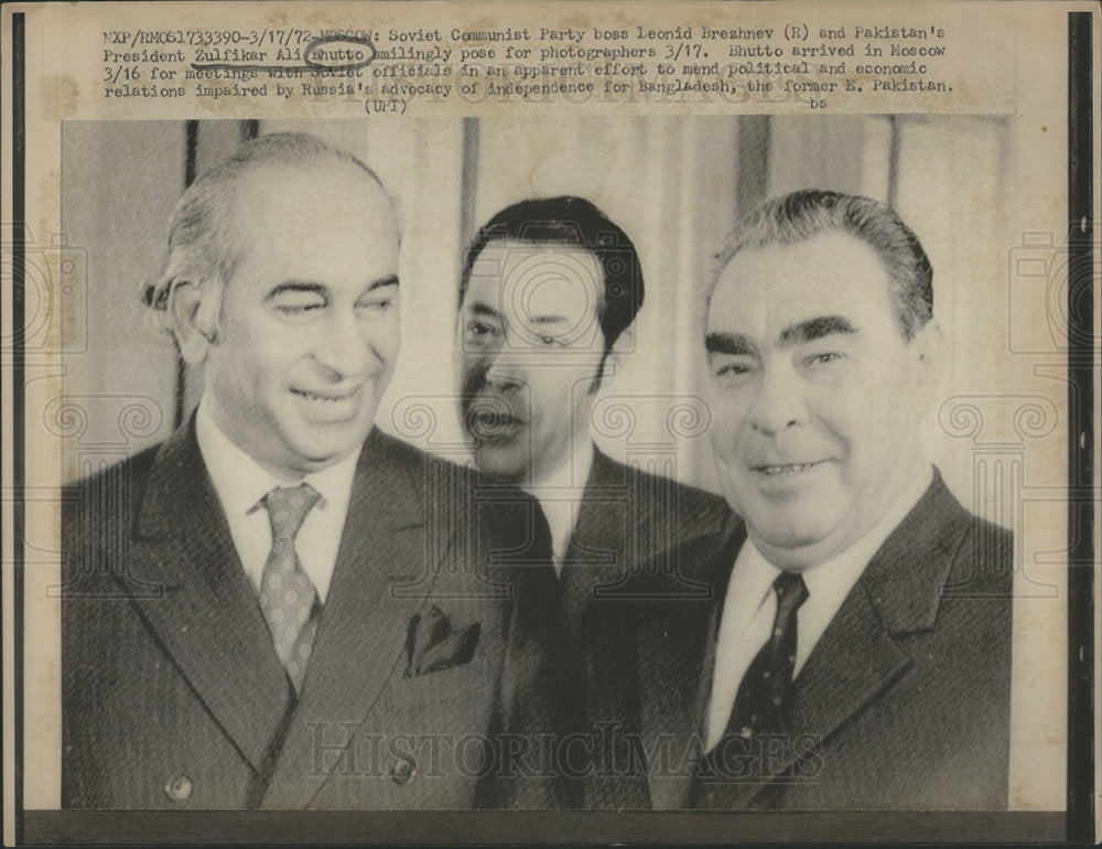 1972 Communist Party boss Brezhnev and President Bhutto-Historic Images
