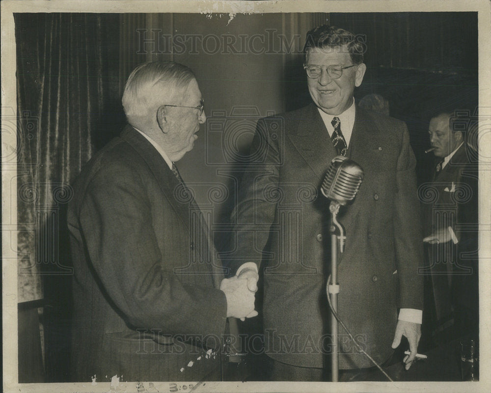 1943 Mayor Pauses before acceptance speech to receive congratulation-Historic Images