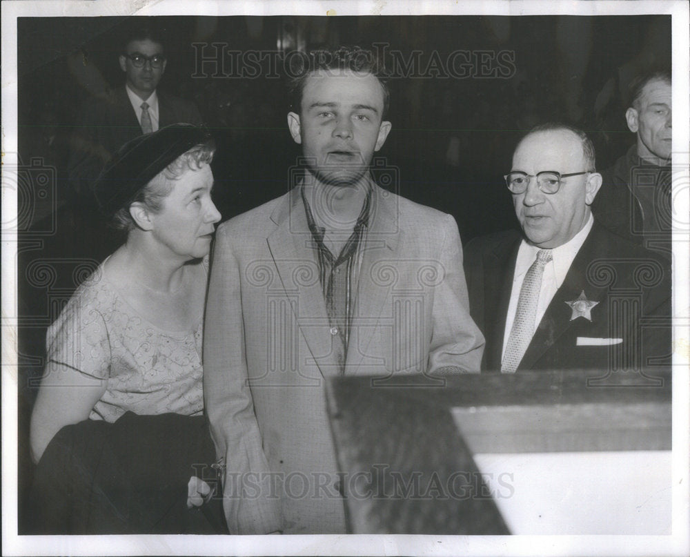 1959 Press Photo Paul Lenea, facing charges of assault to kill and other charges - Historic Images