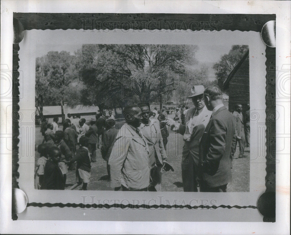 1954 Kenneth Dowing Maxwell Coder service Mission-Historic Images