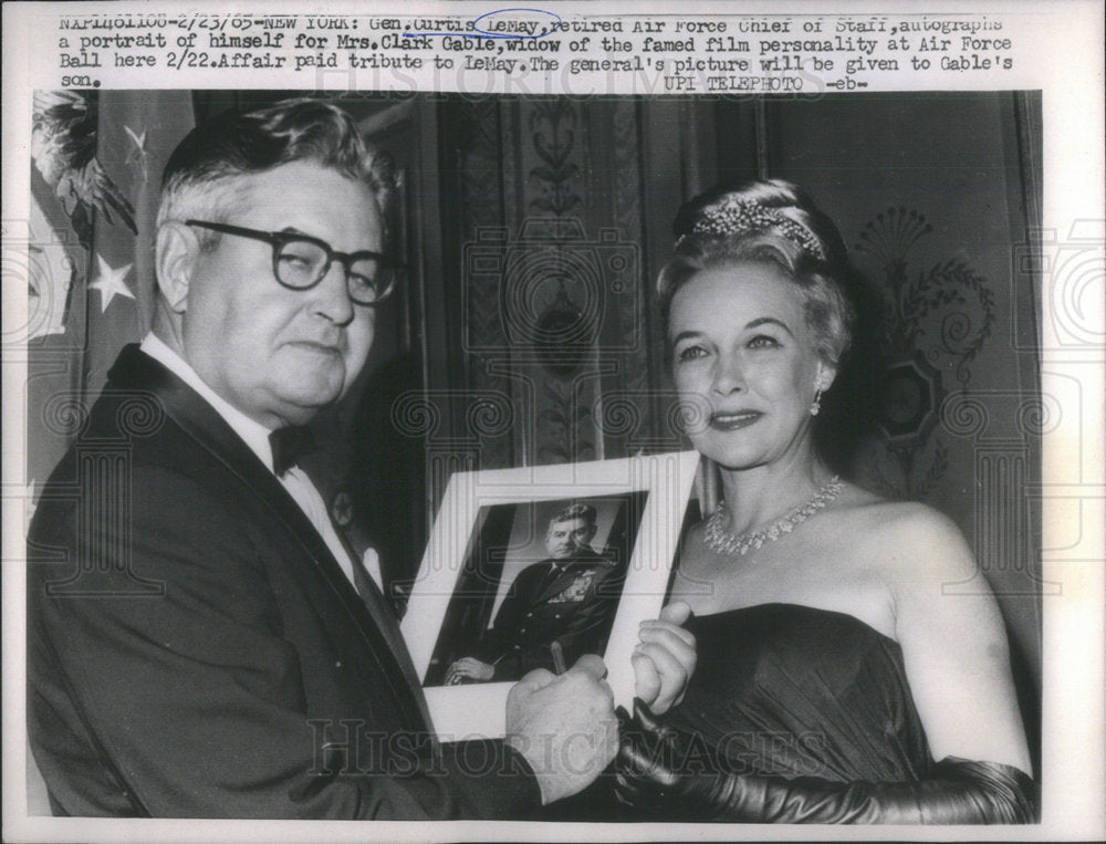 1965 General Curtis LeMay, Mrs. Clark Gable, Widow Of Famed Actor - Historic Images