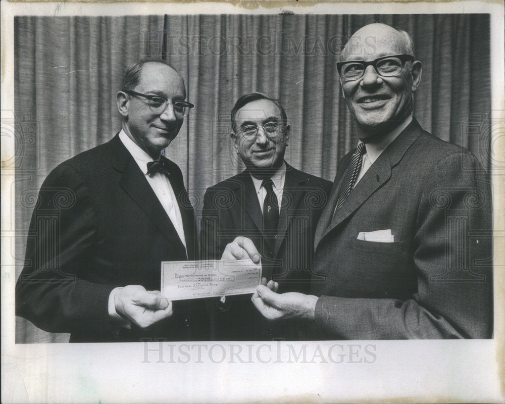 1970 University Chicago President Edward Levi Check Bensinger Gastro-Historic Images