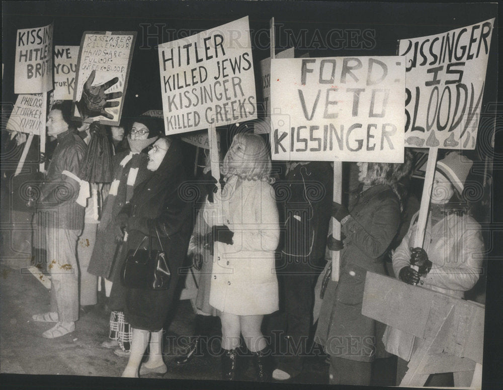 1974 Picketers across Congress Hotel protesting Henry Kissinger-Historic Images