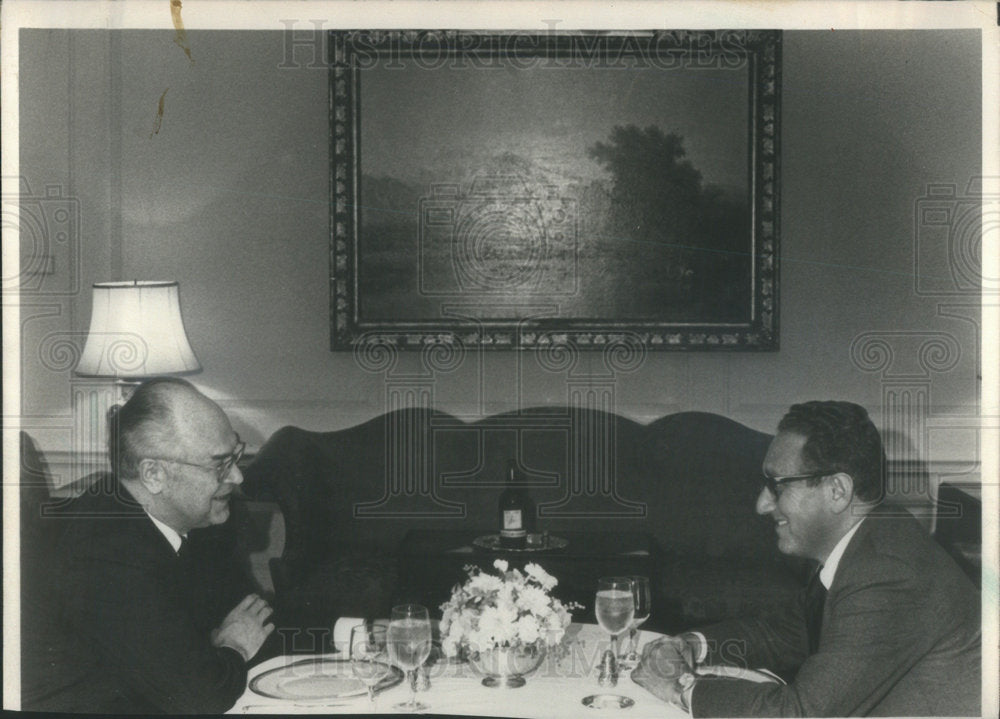 1979 Kissinger Anatoly Dobryinn dinner-Historic Images