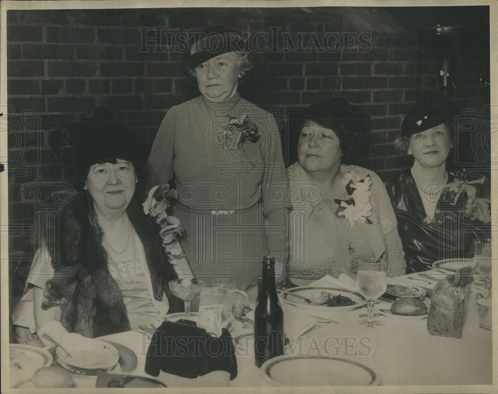 1936 Logan Jones Hoyt Miller Officer Of National League Pen Women - Historic Images