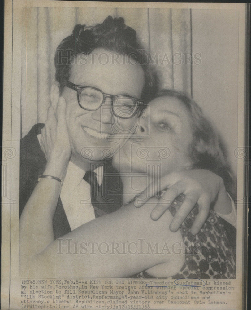 1966 Press Photo Theodore Kupferman kissed by wife Dorothee after winning specia - Historic Images