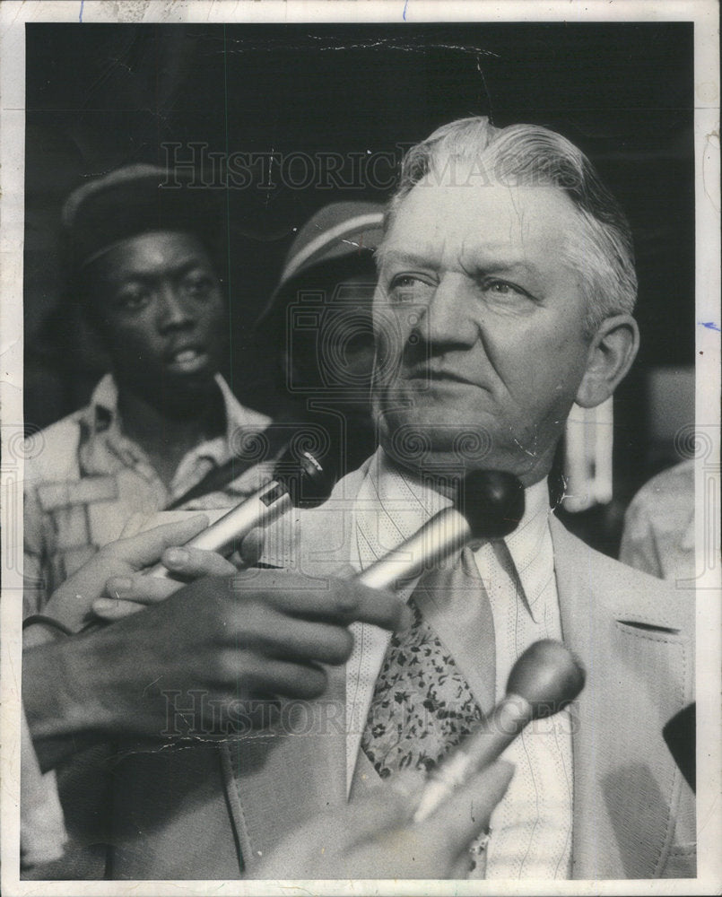 1976 State Sen.Robert Craig discusses his guilty verdict.-Historic Images