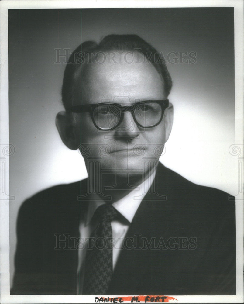 1970 Press Photo Daniel M Fort Corporate Secretary - RSC19009 - Historic Images