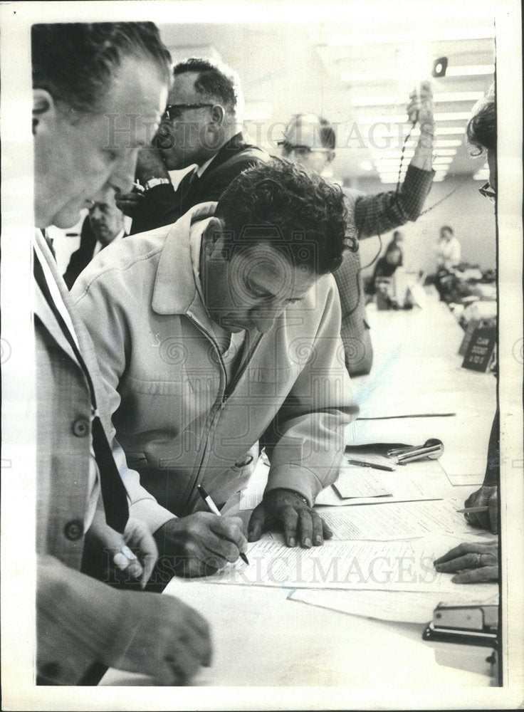 1965 Mike DiVito bail tax Waveland Federal Building Bob Kotalik-Historic Images