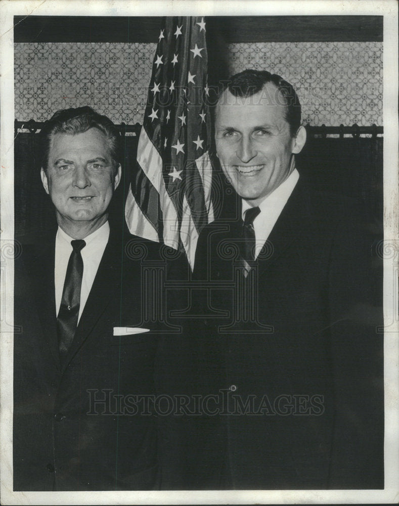 1968 Rep. Harold Collier with Vern McCarthy Jr. at the 10th Illinois-Historic Images