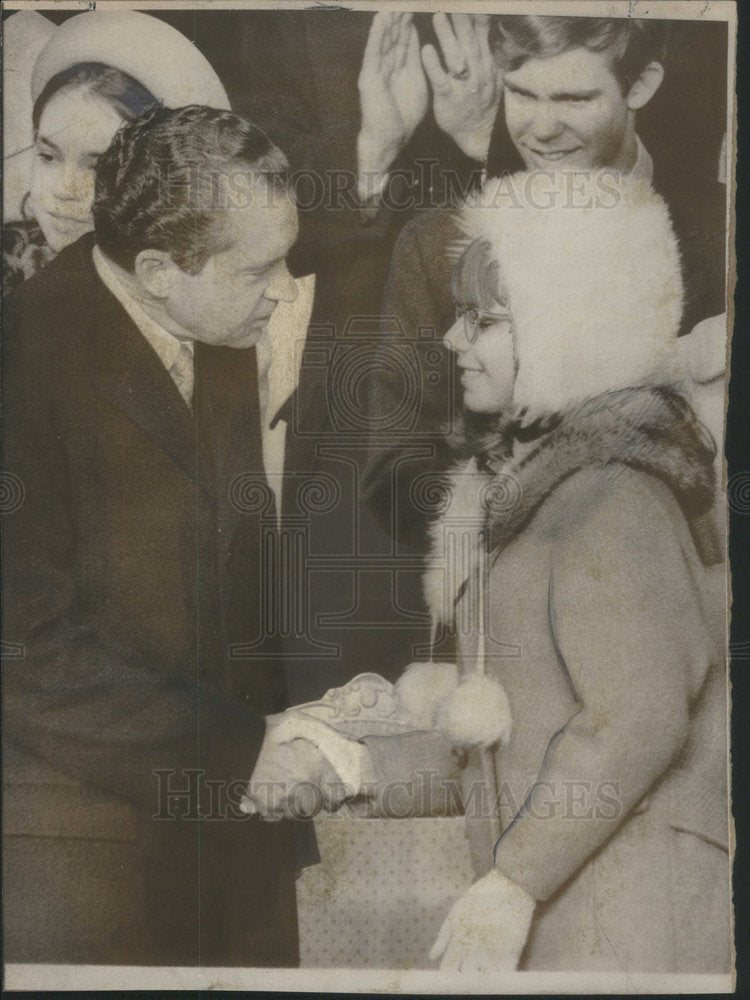 1969 President Nixon Vicki Lynne Cole-Historic Images