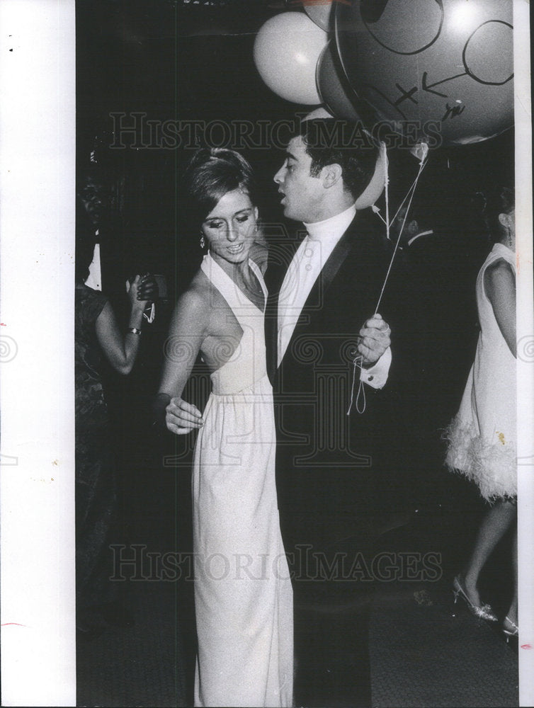 1968 CHASE COLLINS MARK LERY  ZOO BALL - Historic Images