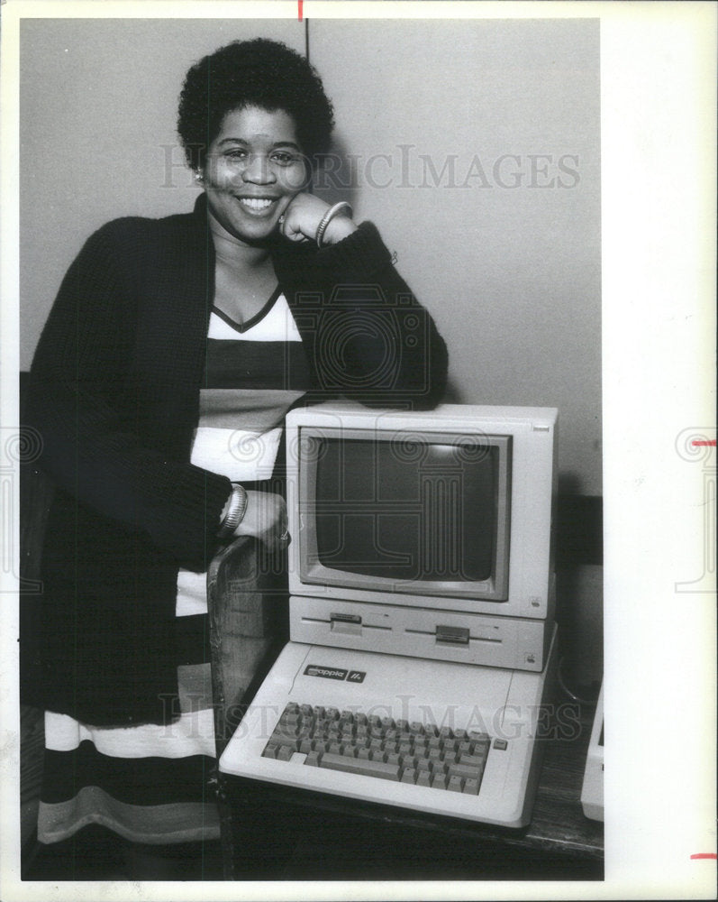 1984 Candace Beason Computer School Graduate Chicago Unemployment-Historic Images