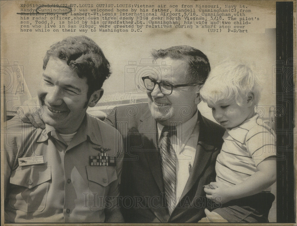 1972 Randy Cunningham Vietnam War Navy Flying Ace Father Son Todd-Historic Images