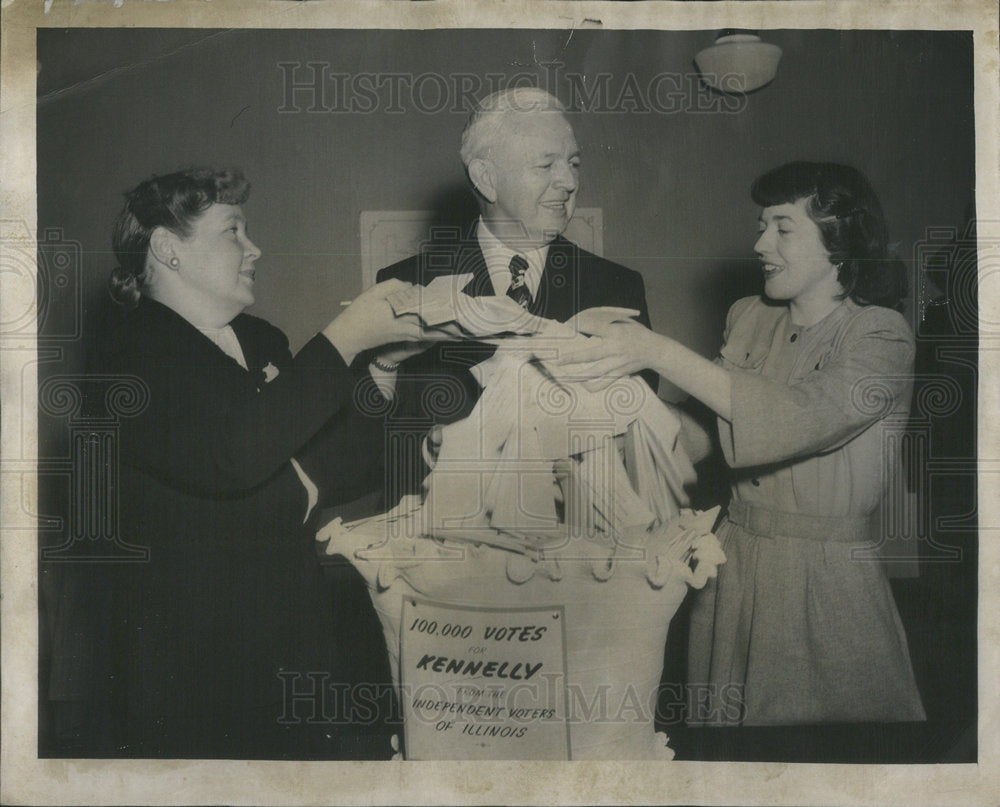 1947 Lillian Inke Beulah Hyson Martin Kennellly candidate mayor-Historic Images