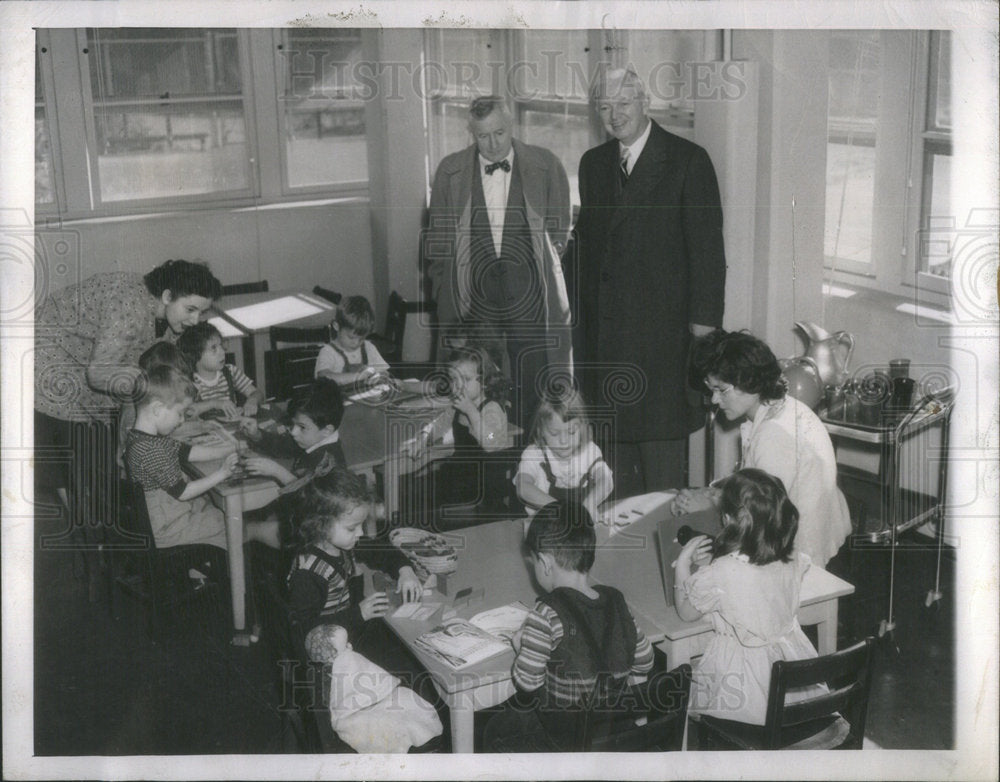1947 Chicago mayor M. Kennelly visits Children's Center in NYC-Historic Images