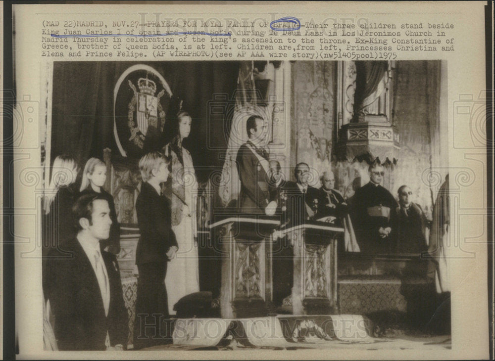 1975 King Juan Carlos I Spain Queen Sofie king's ascension throne - Historic Images