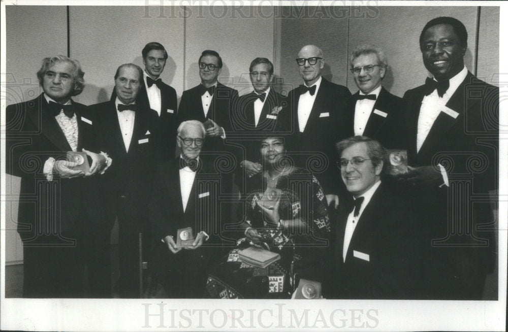 1978 recipients of Britannica Achievement awards and their presenter - Historic Images