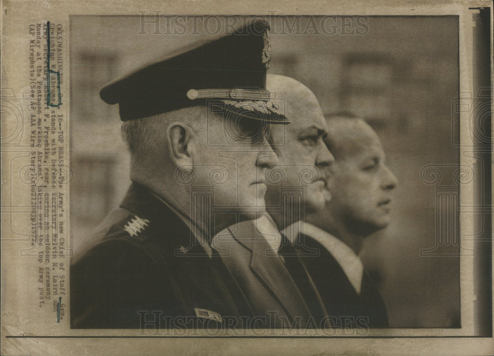 1975 Army Secretary Robert Frochlke Creighton Abrams Melvin Brass - Historic Images