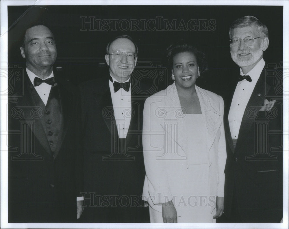 1996 Chicago Youth Centers Organizers Attending Benefit - Historic Images