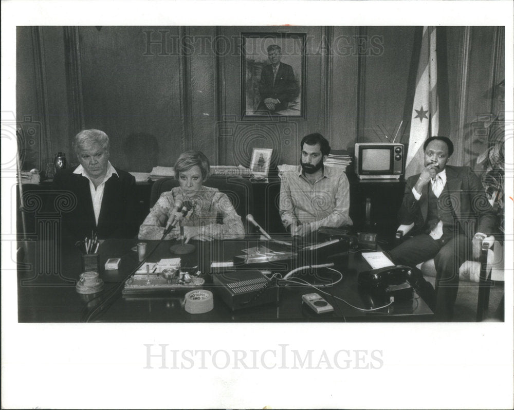 1980 Chicago Mayor Jane Byrne At Press Conference - Historic Images