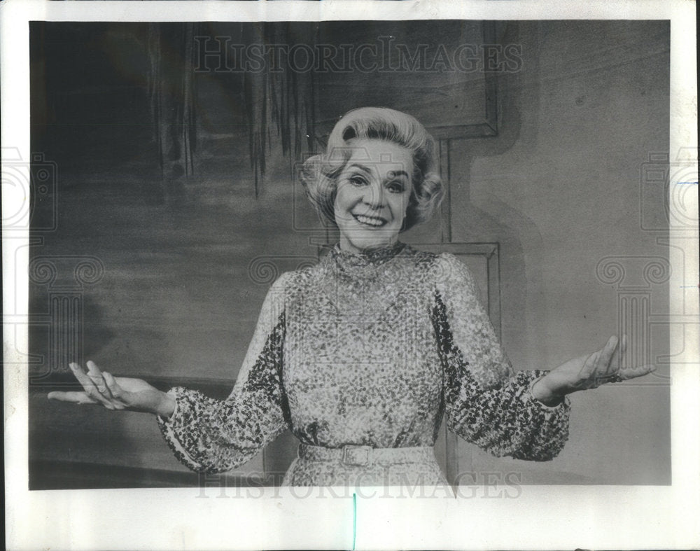 1974 Press Photo Good News Play Actress Faye Promotional Picture - Historic Images