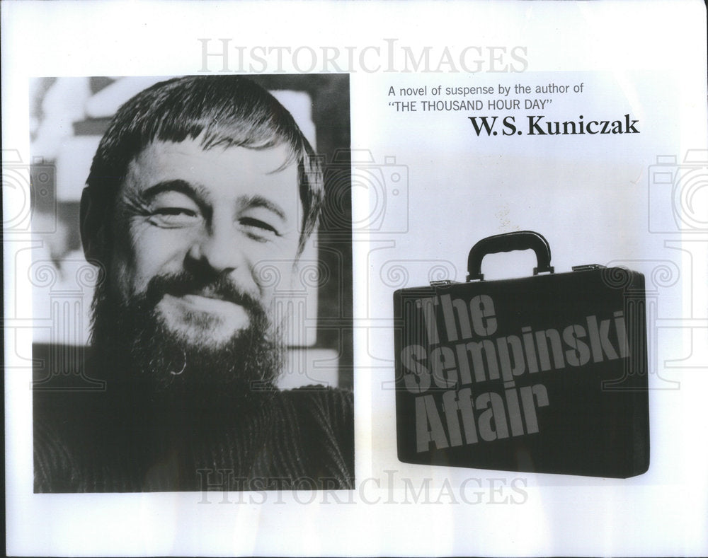 1969 Press Photo W.S. Kuniczak Author Sempinski Affair Thousand Hour Day - Historic Images