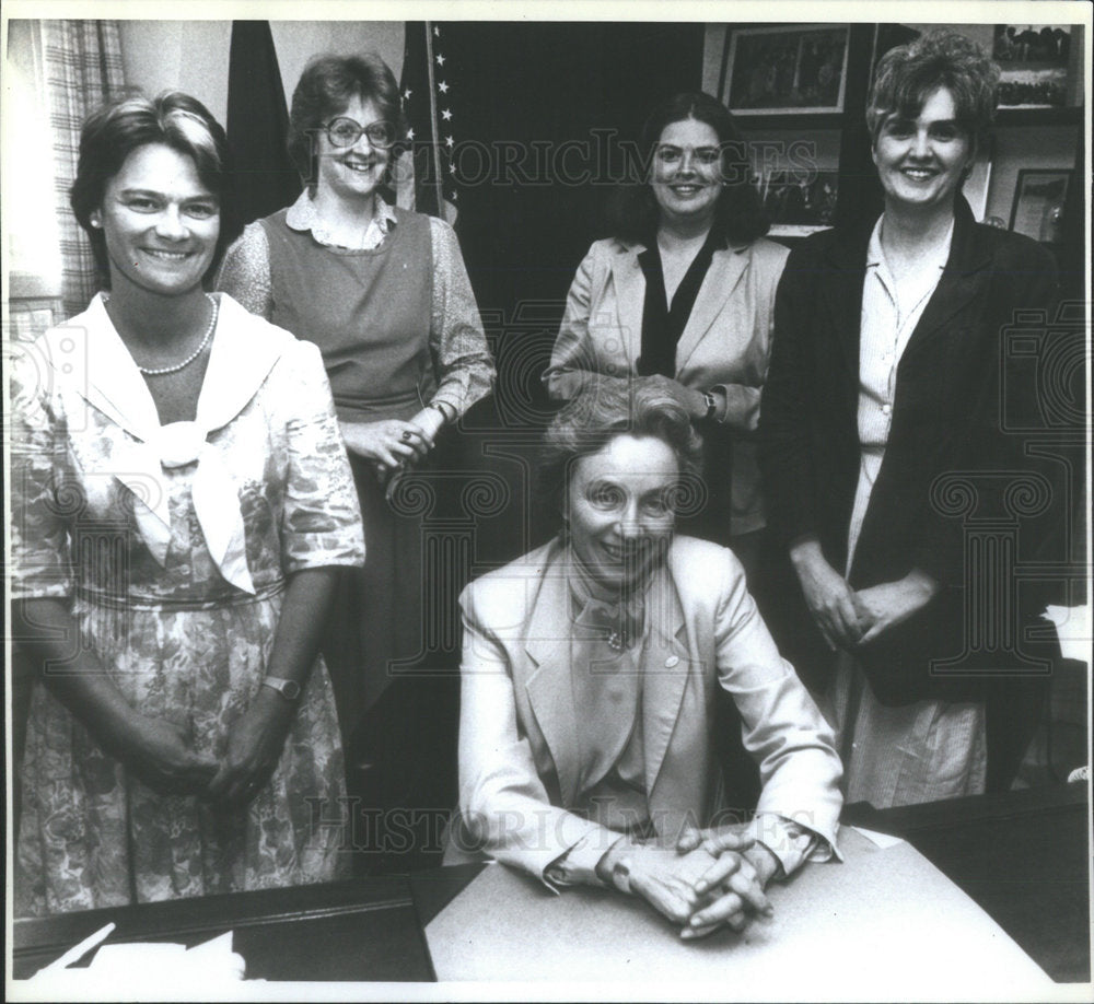 1986 Madeleine Kunin 1st Female Governor &amp; Staff - Historic Images