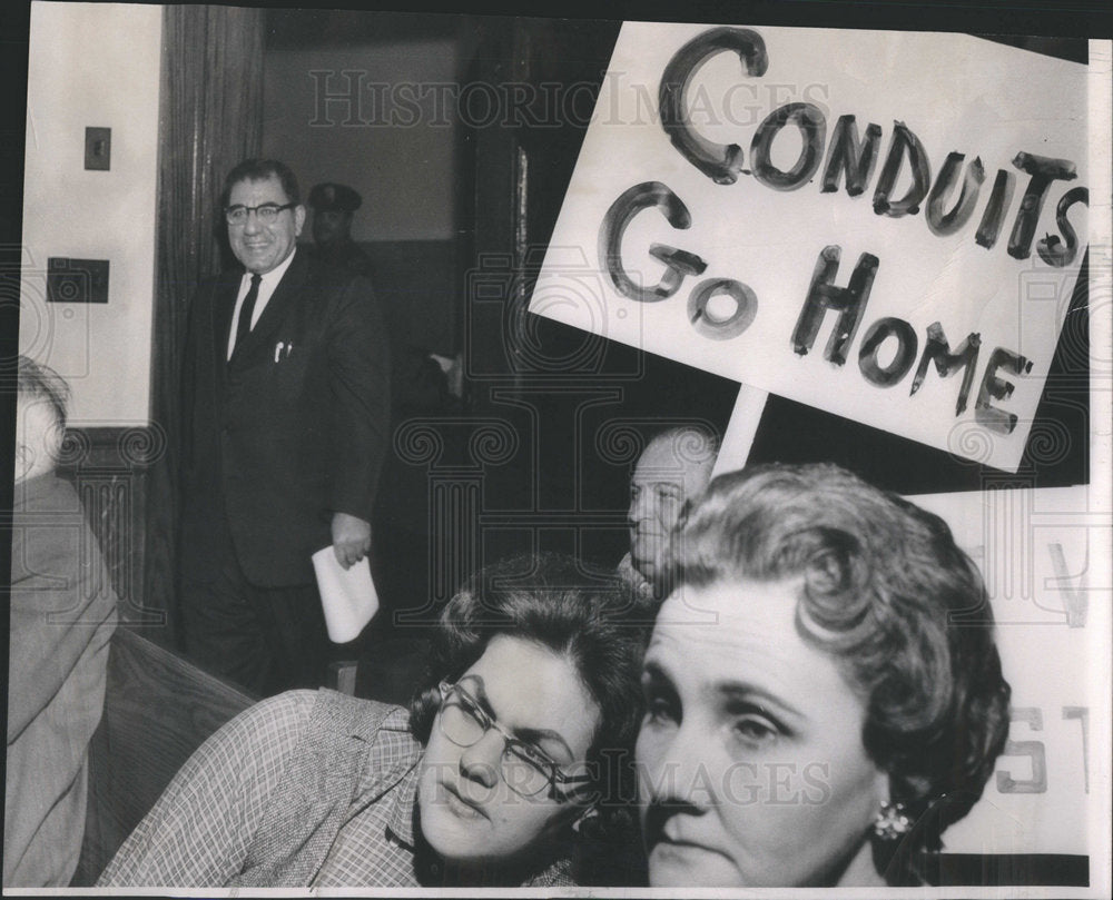 1963 Gary City Council sign carriers graphic protests councilmen - Historic Images