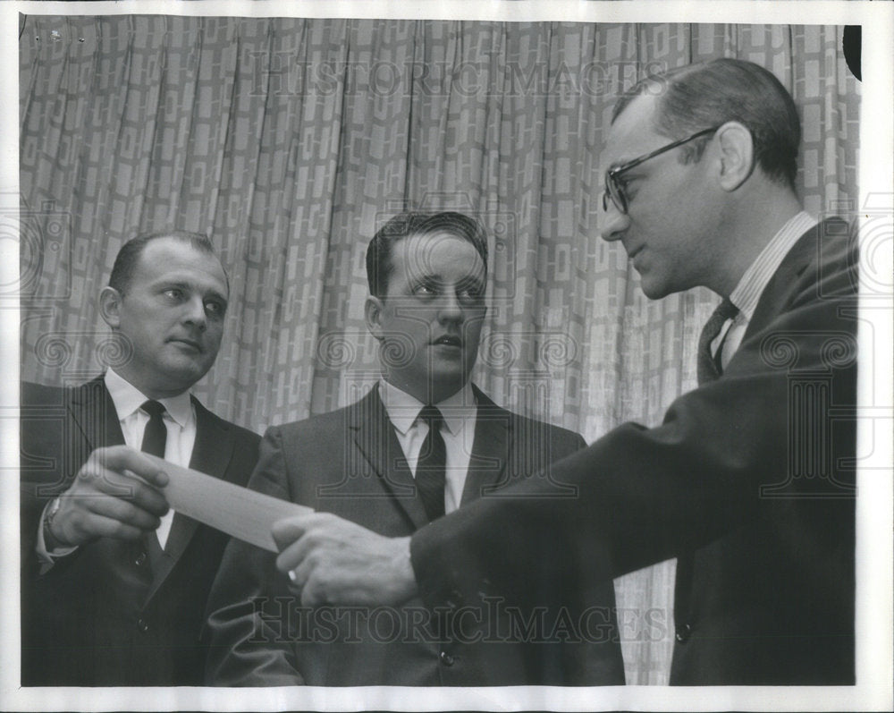 1966 Detectives Receive Traffic Men of the Month Awards - Historic Images